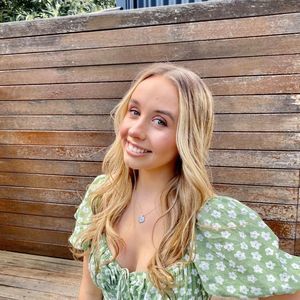 Meet your Posher, Sarah